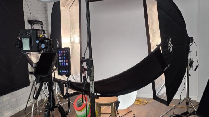 Headshots-th
